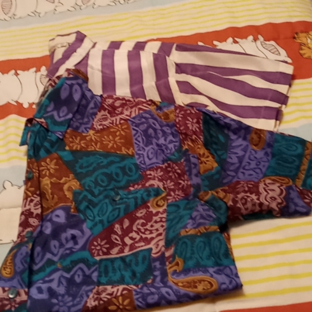 100% SILK,Bundle of 2, Vintage 80s,Short Sleeved, Button Down, Tops 🩵💙💜🤎